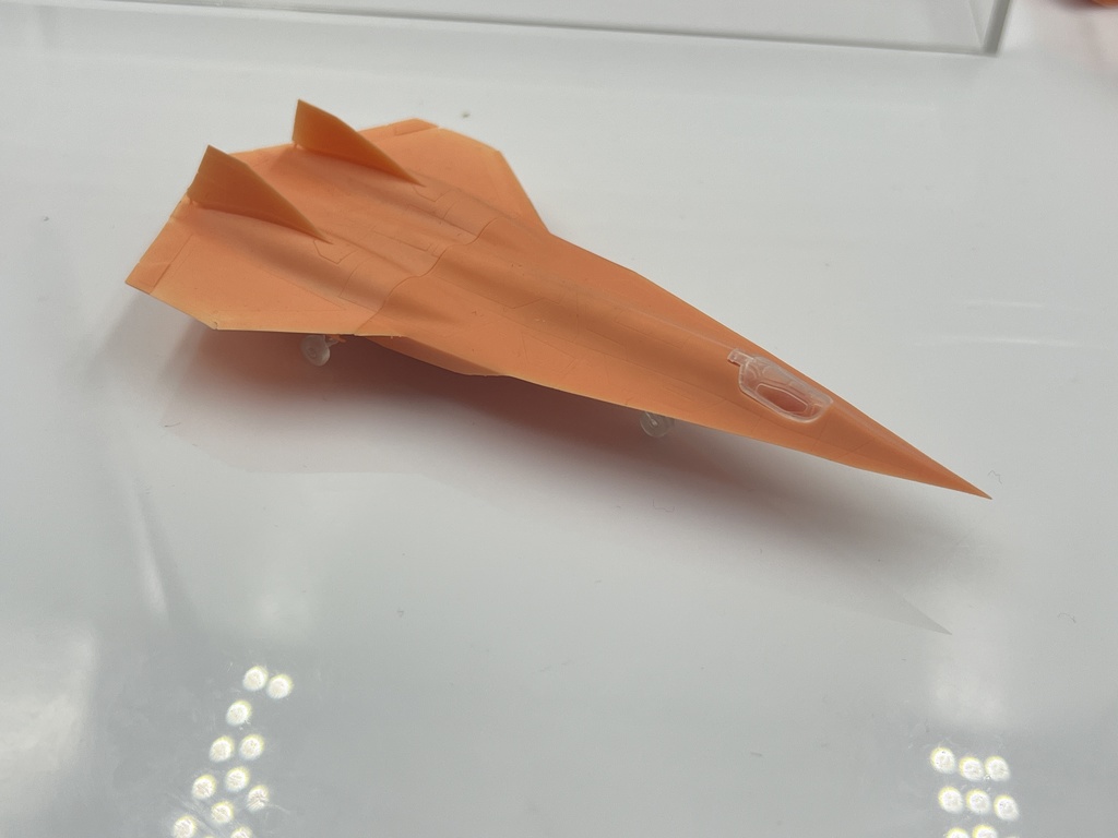 1529 1/144 SR-72 Darkstar ダークスター