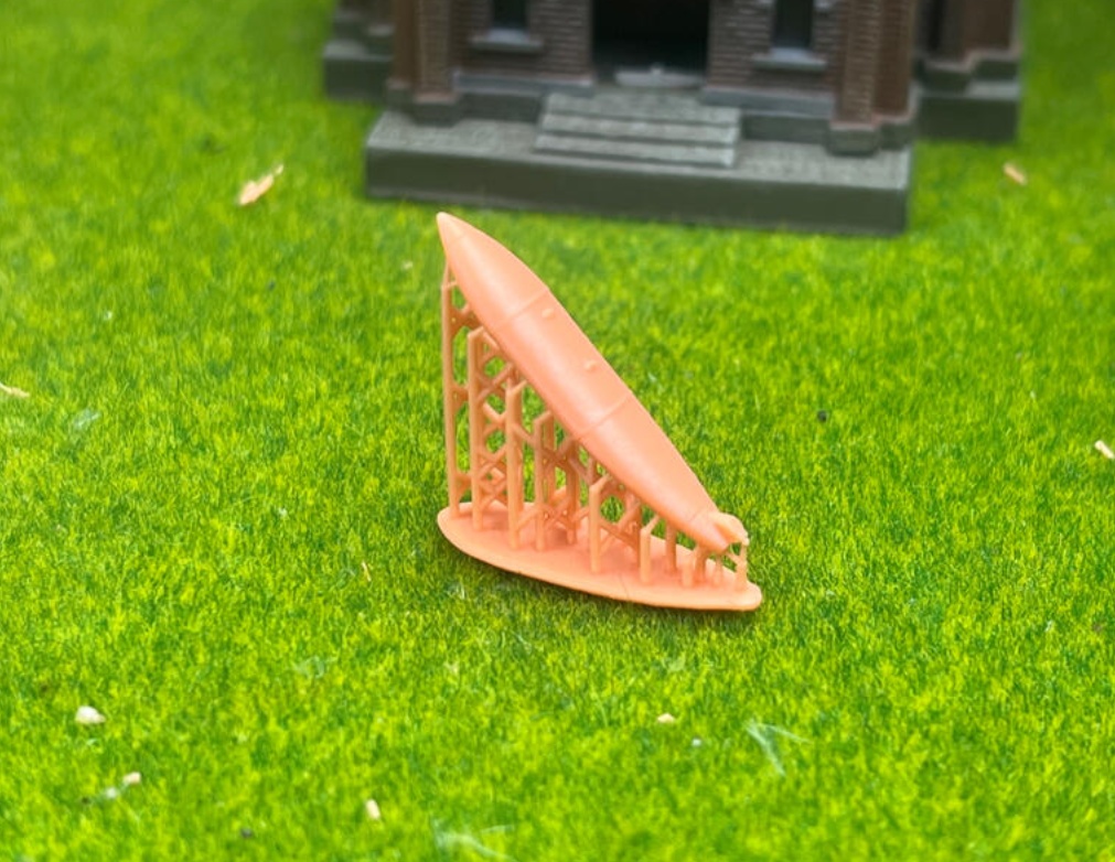 1131 1/144 F-16 300ガロン 増槽