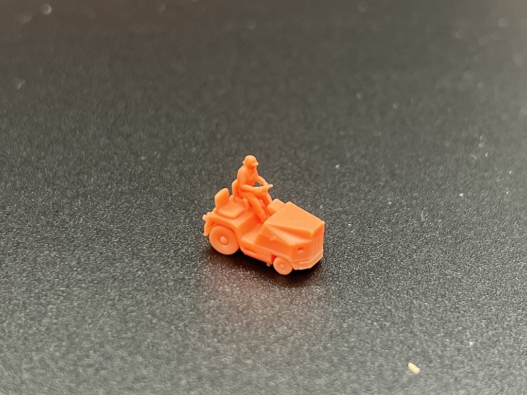 1548 1/144 航空機牽引車 CT30