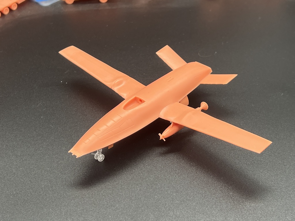 1/144 MQ-25 (スティングレイ)  無人空中給油機