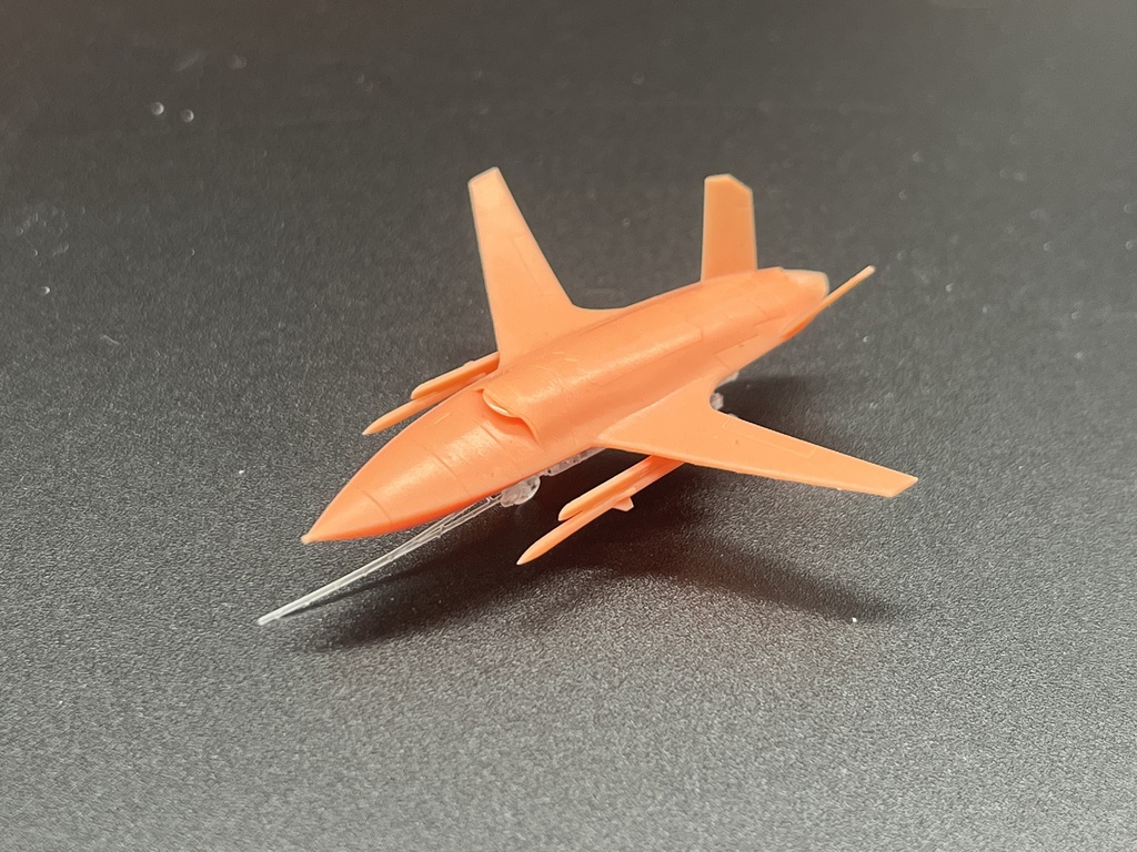 1/144 XQ-58 ヴァルキリー (Valkyrie) 無人航空機 仮想武装型