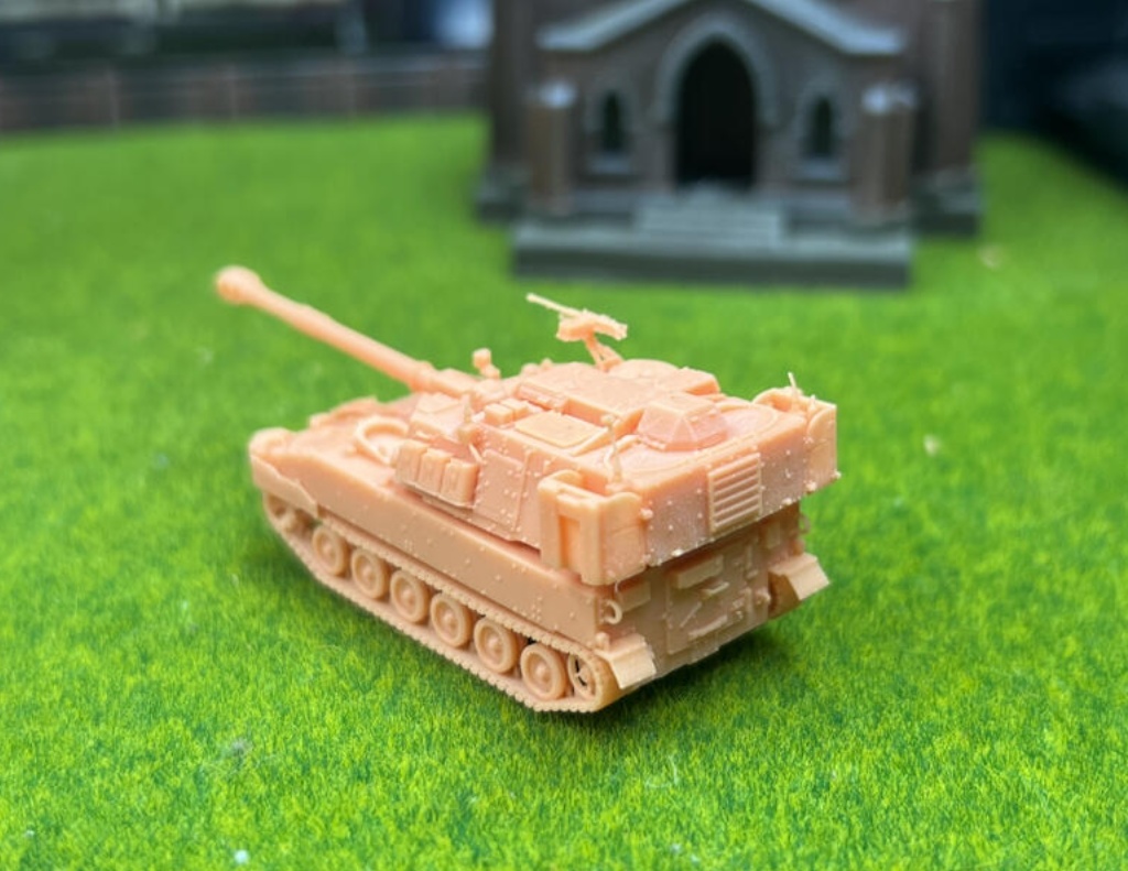1070 1/144 M109A7 155mm自走榴弾砲