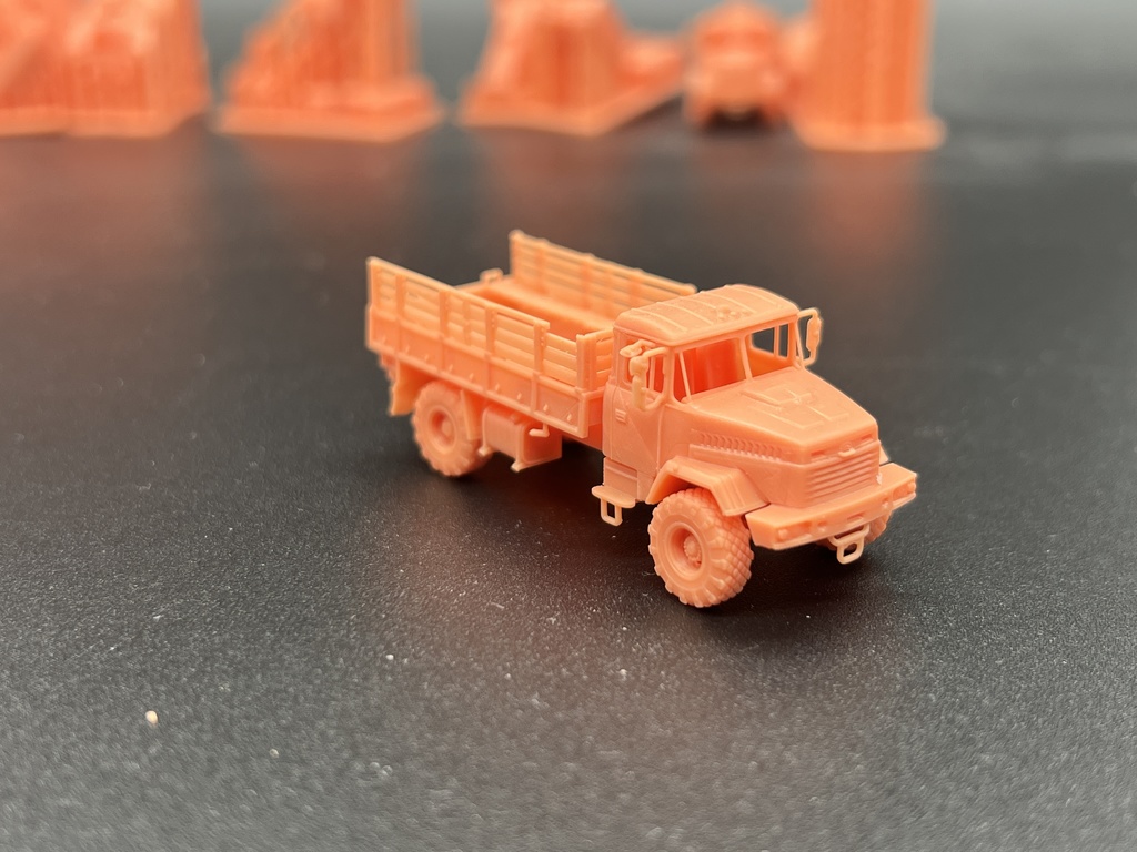 1557 1/144 KRAZ 5333VE SPETSNAZ 01