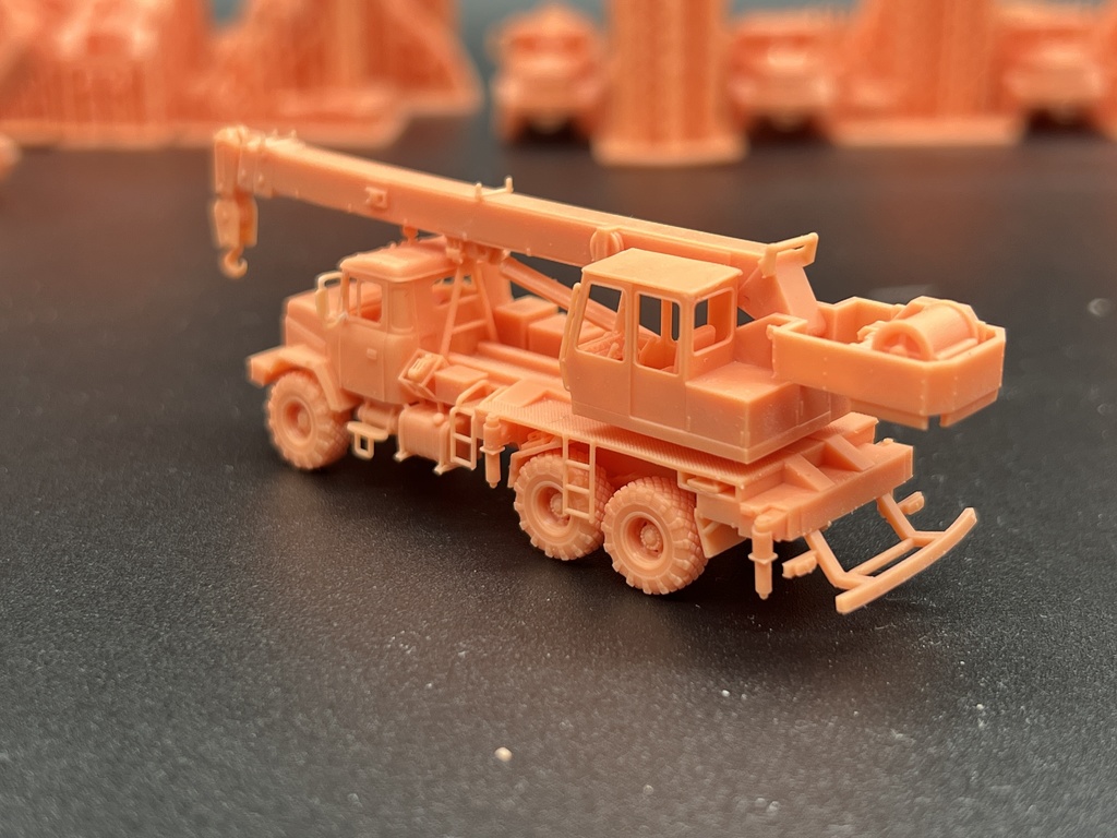 1560 1/144 KRAZ 6322 CRANE KTA25