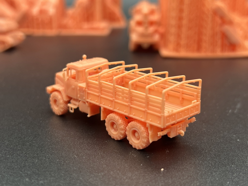 1562 1/144 KRAZ 6322 FLATBED TRUCK 02