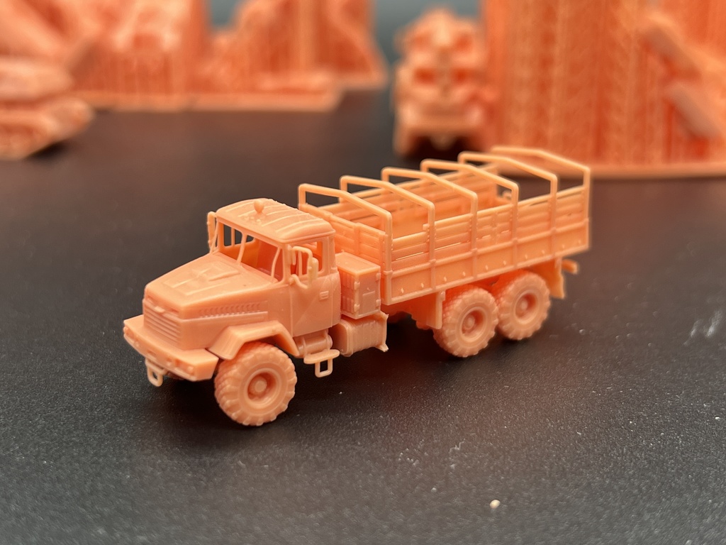 1562 1/144 KRAZ 6322 FLATBED TRUCK 02