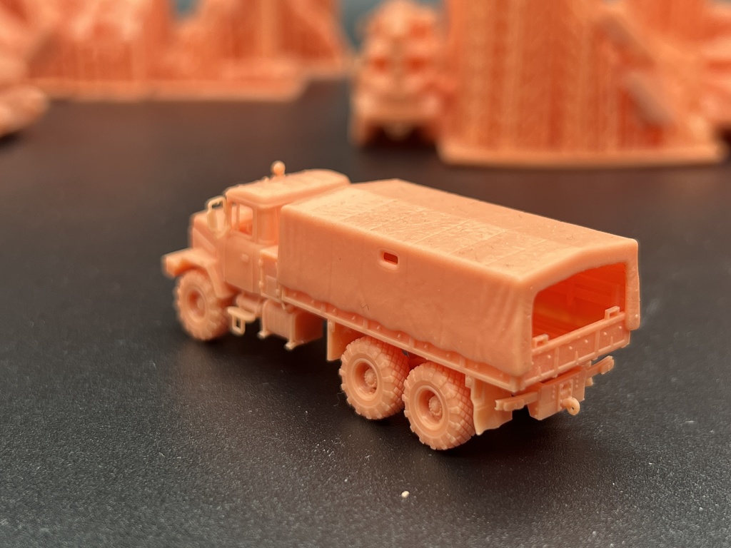 1563 1/144 KRAZ 6322 FLATBED TRUCK 03
