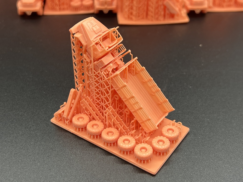 1564 1/144 KRAZ 6322 MASTER 01