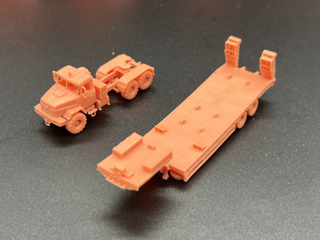 1567 1/144 KRAZ 6446 + KRAZ TRAILER