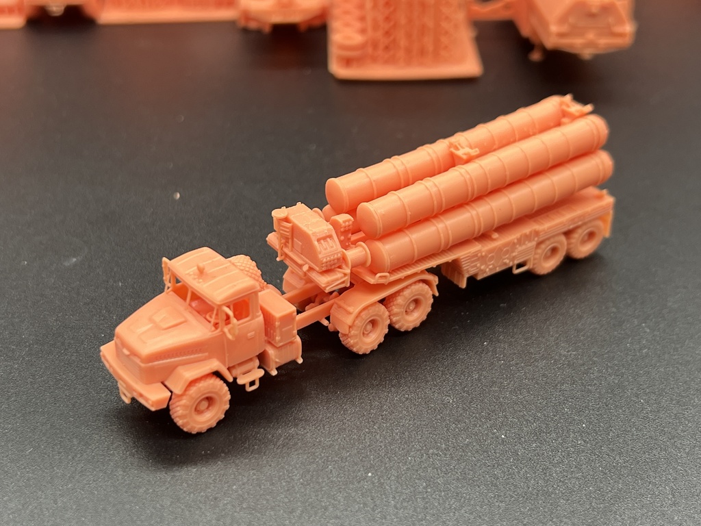 1569 1/144 KRAZ 6446 + S300 PMU2