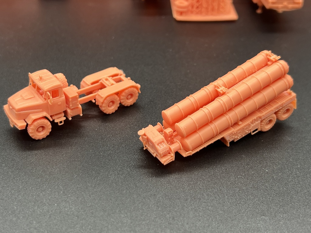 1569 1/144 KRAZ 6446 + S300 PMU2