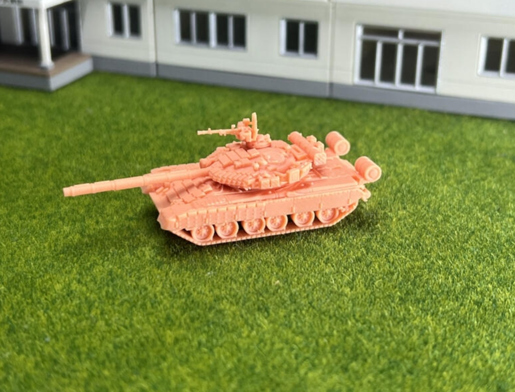 1031 1/144 T-80 BV 01
