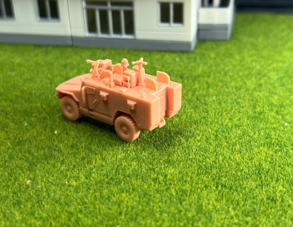 1020 1/144 VBMR-L Serval 多用途装甲車