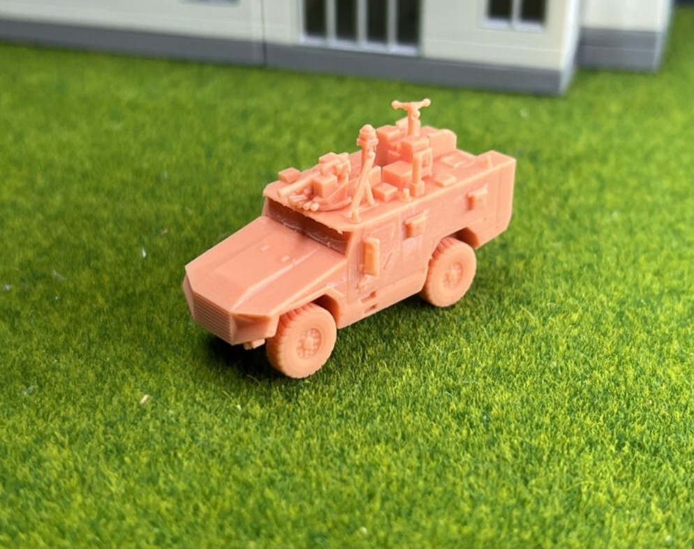 1020 1/144 VBMR-L Serval 多用途装甲車