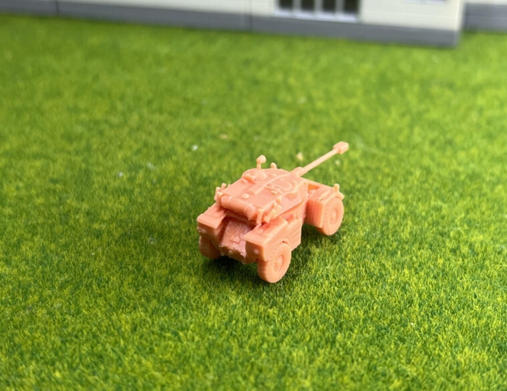 1016 1/144 AML-90 装甲車
