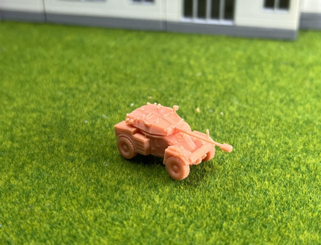 1016 1/144 AML-90 装甲車