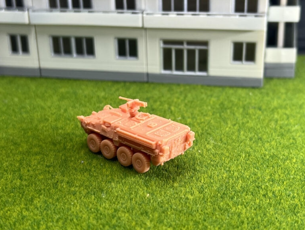 1015 1/144 m1126 ストライカー装甲車