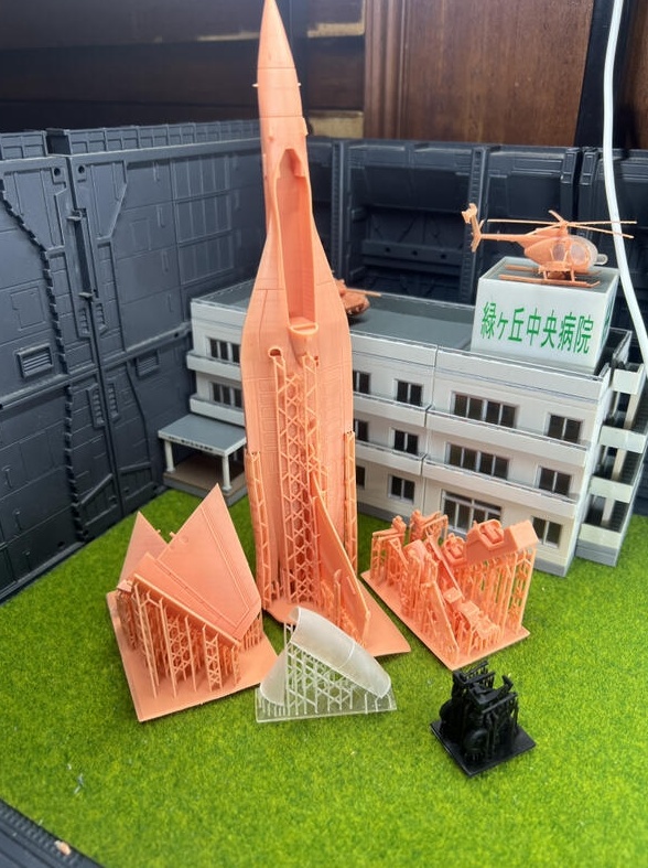 1/72 AIDC T-5 勇鷹 デカール付き