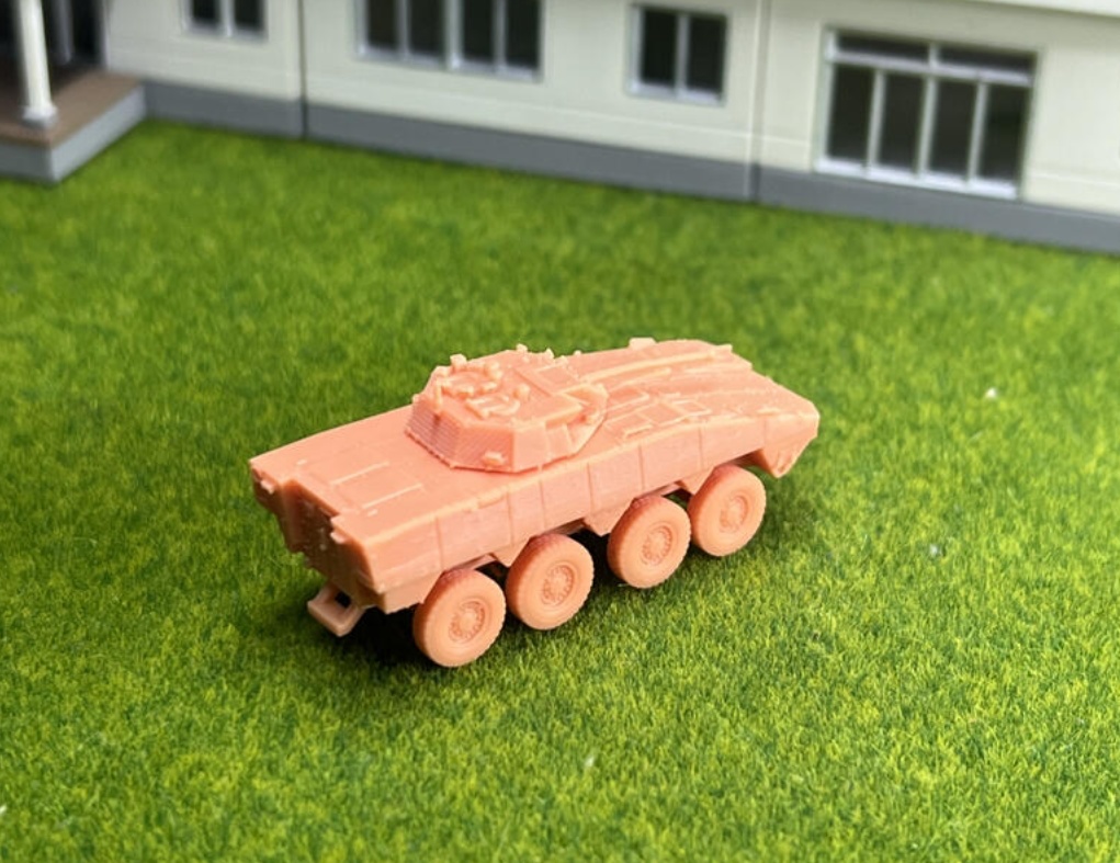 990 1/144 Havoc 8x8 無人戦闘車両