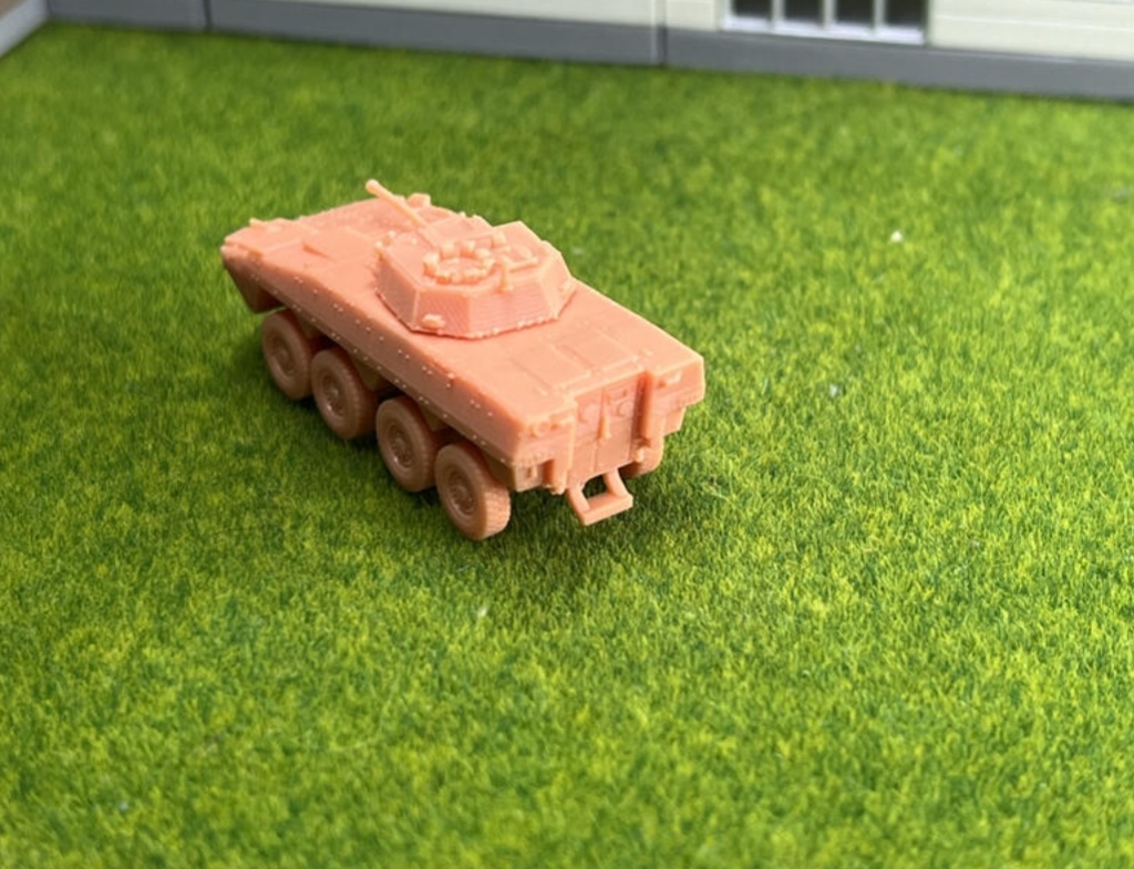 990 1/144 Havoc 8x8 無人戦闘車両