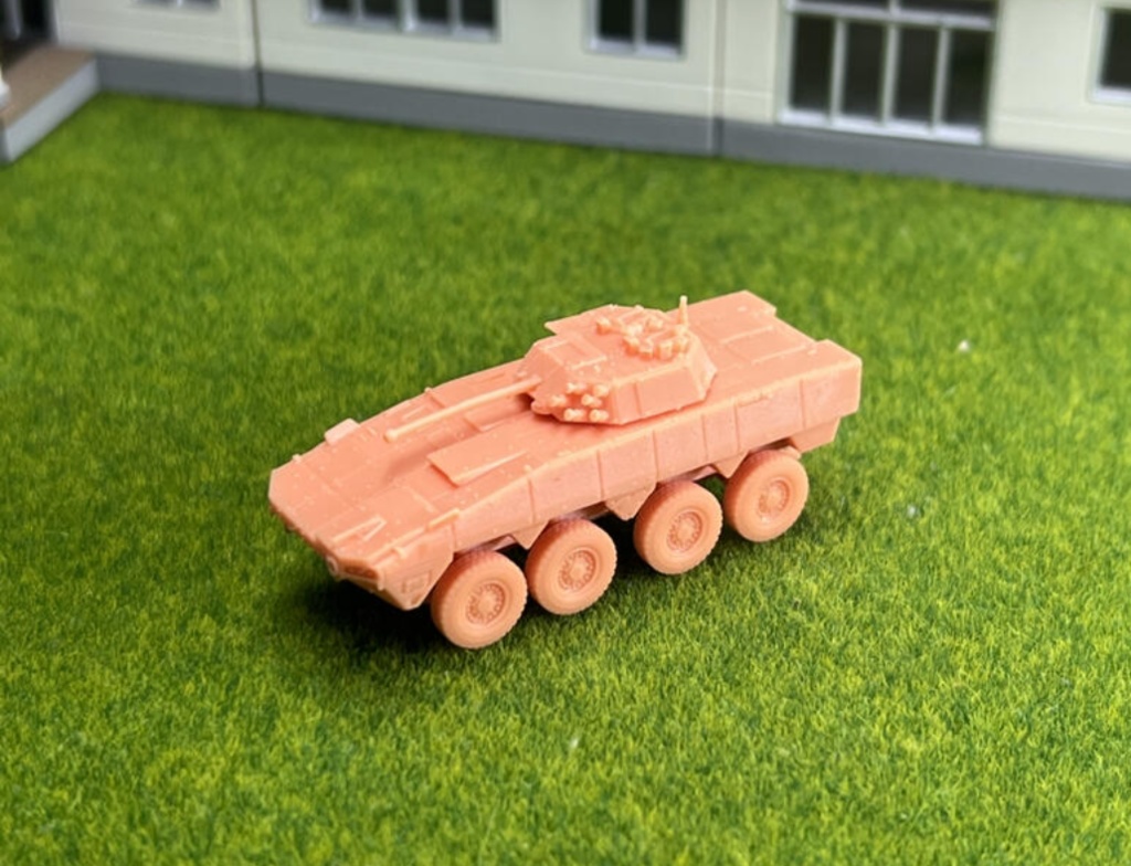 990 1/144 Havoc 8x8 無人戦闘車両