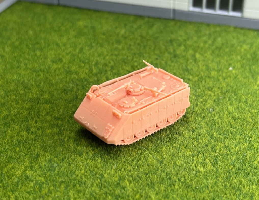 988 1/144  M113 ZELDA 装甲兵員輸送車
