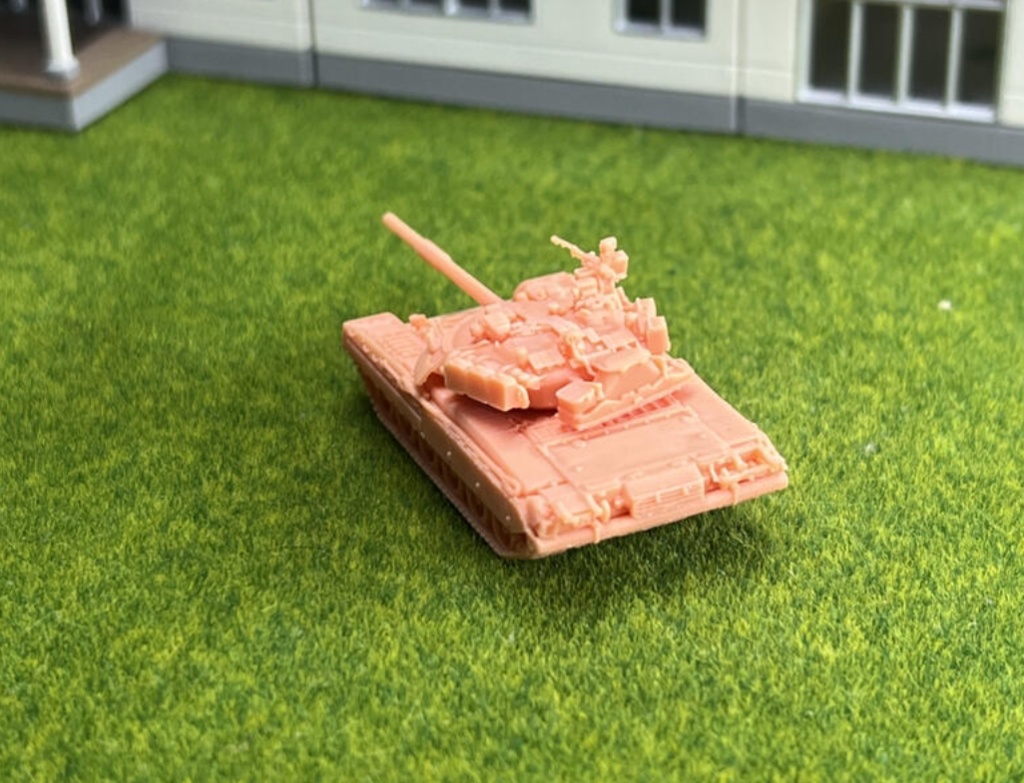986 1/144 T-80U戦車
