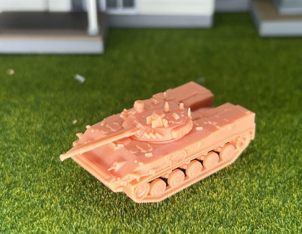 927 1/144 BMD-4 歩兵戦闘車
