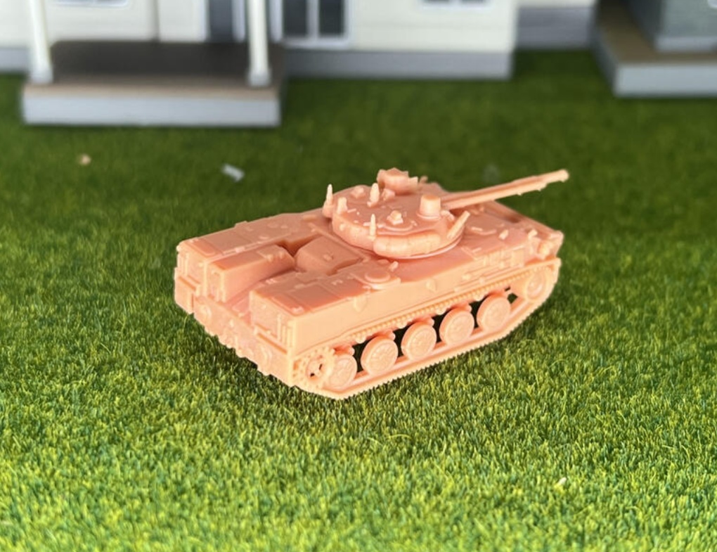 927 1/144 BMD-4 歩兵戦闘車