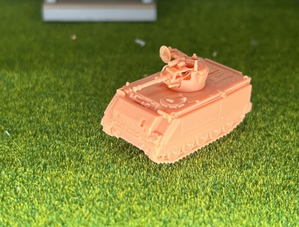 922 1/144 M163 対空自走砲