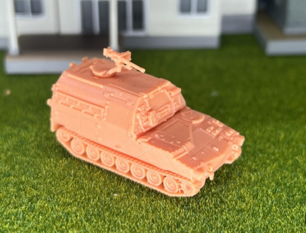 918 1/144 M992野戦火砲弾薬支援車 後期型