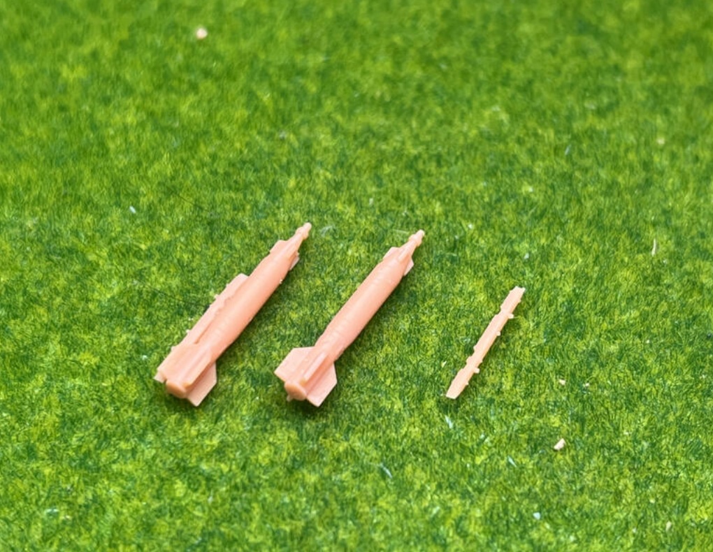 906 1/144 SU-24用 KAB-500L 6入