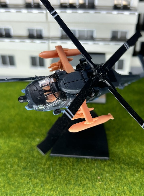 899 1/144 UH-60 A ヘルファイアミサイル 增槽 改造用部品 UH-60は含まれておりません