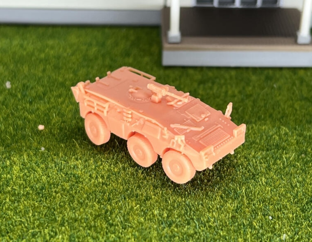 884 1/144 プーマ 軽装甲車 Puma AFV 6x6