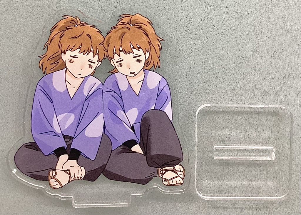 鉢雷すやすやアクスタ