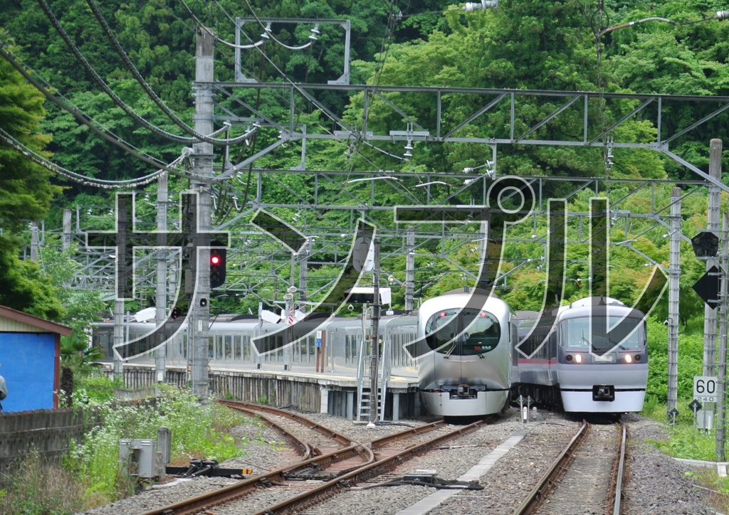 西武10000系ビール列車