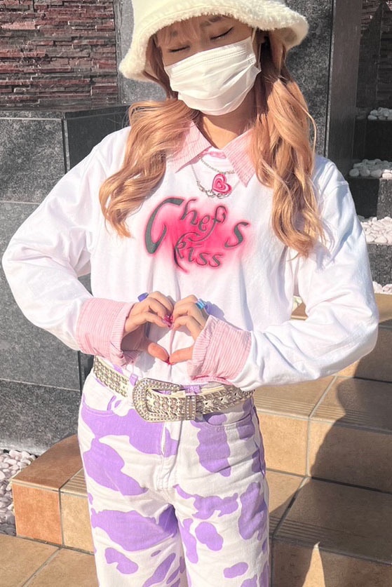 chef's kiss ロングスリーブTシャツ pink