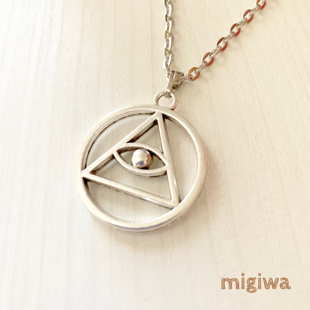 プロビデンスの目ネックレス