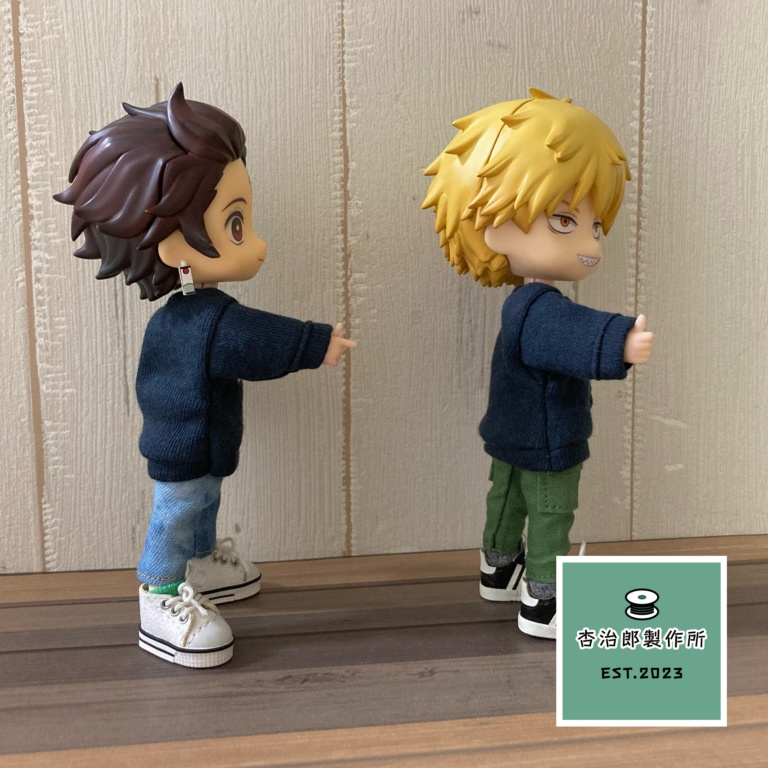 きまぐれ英字ロゴトレーナー