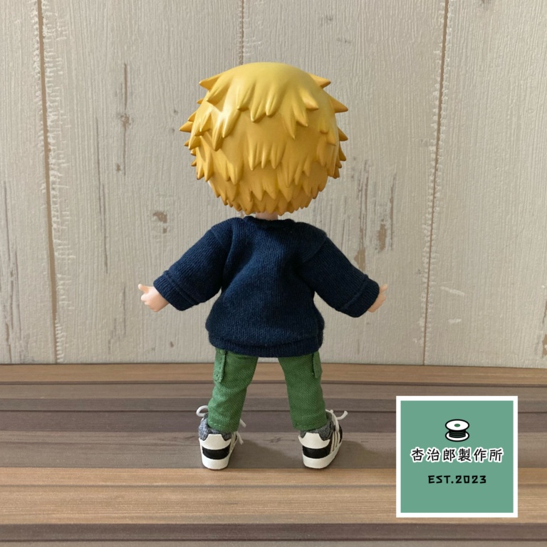 きまぐれ英字ロゴトレーナー