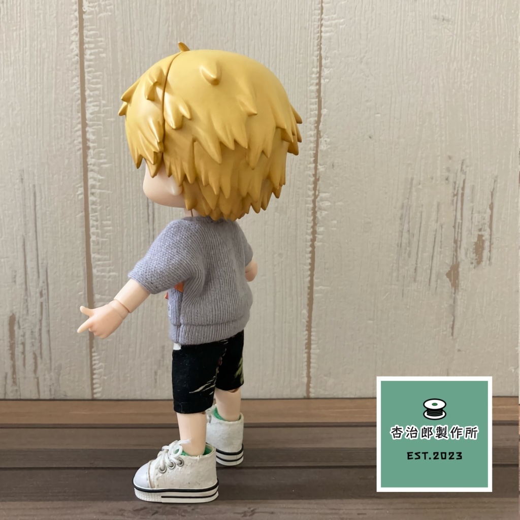 リボンデザインTシャツ