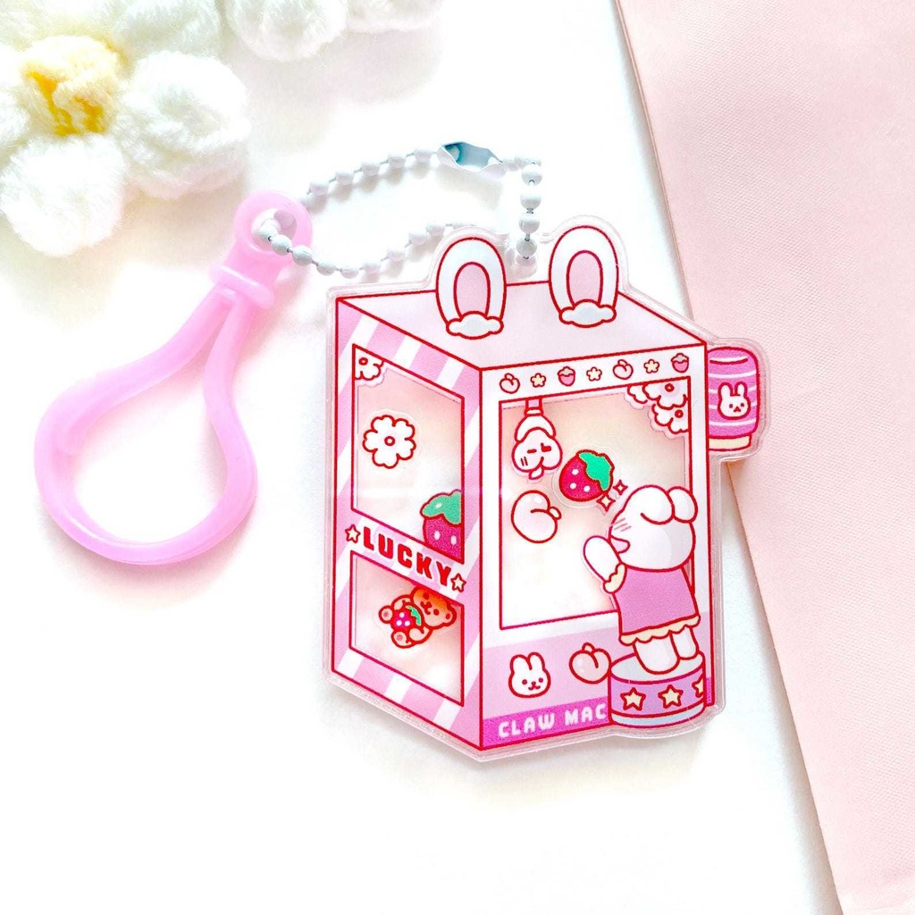 【いちご＆桃シェイカーキーホルダー】 アクリルキーホルダー・韓国雑貨