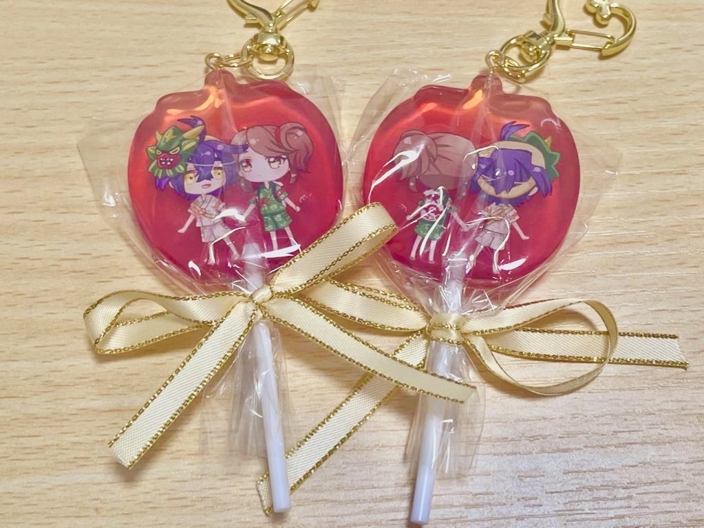 スグアオりんご飴アクキー