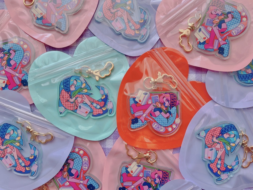 keychain　dolphin/cherry