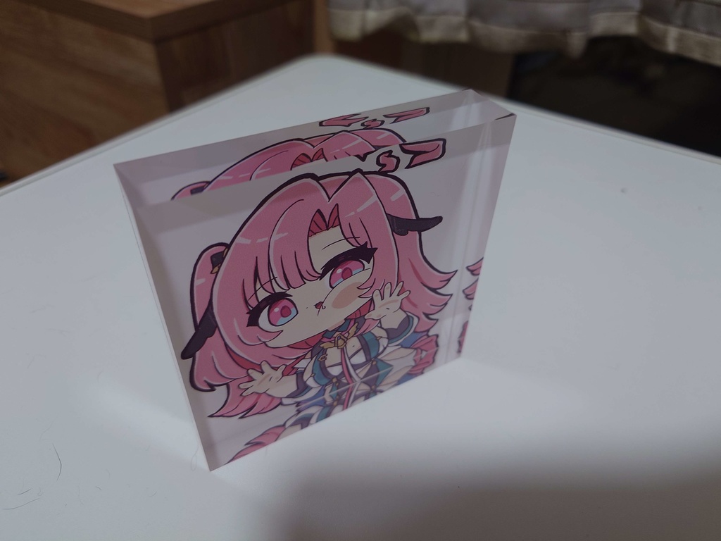 【桃月はぐ非公式グッズ】張り付きはぐアクリルブロック