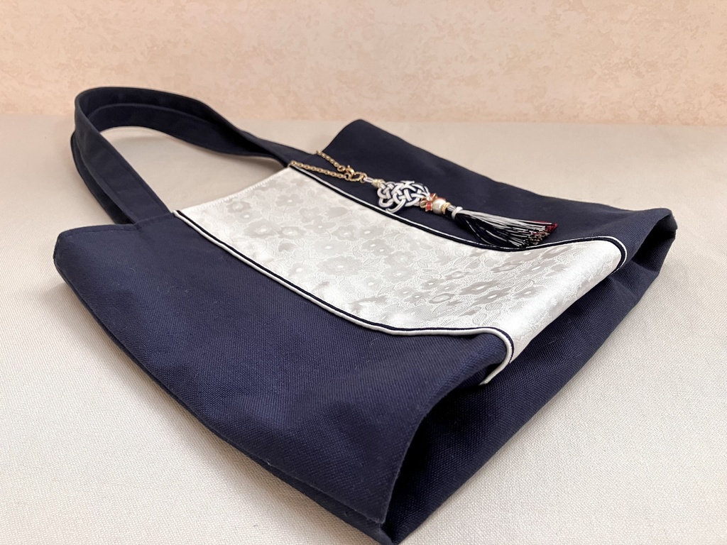 瑞屋×繭結コラボ作品 折りマチトートバッグ×水引チャーム