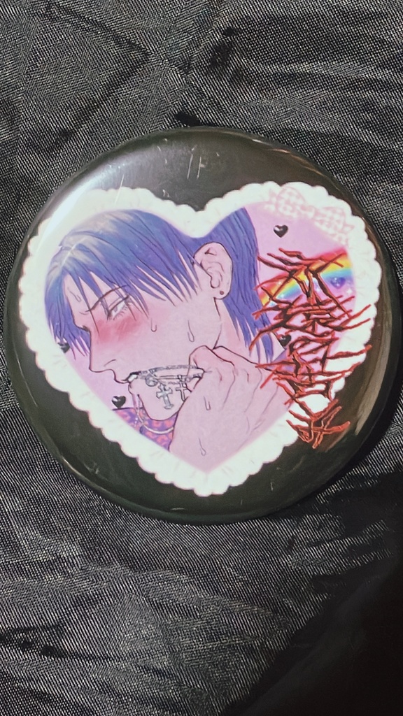 アクセル缶バッジ