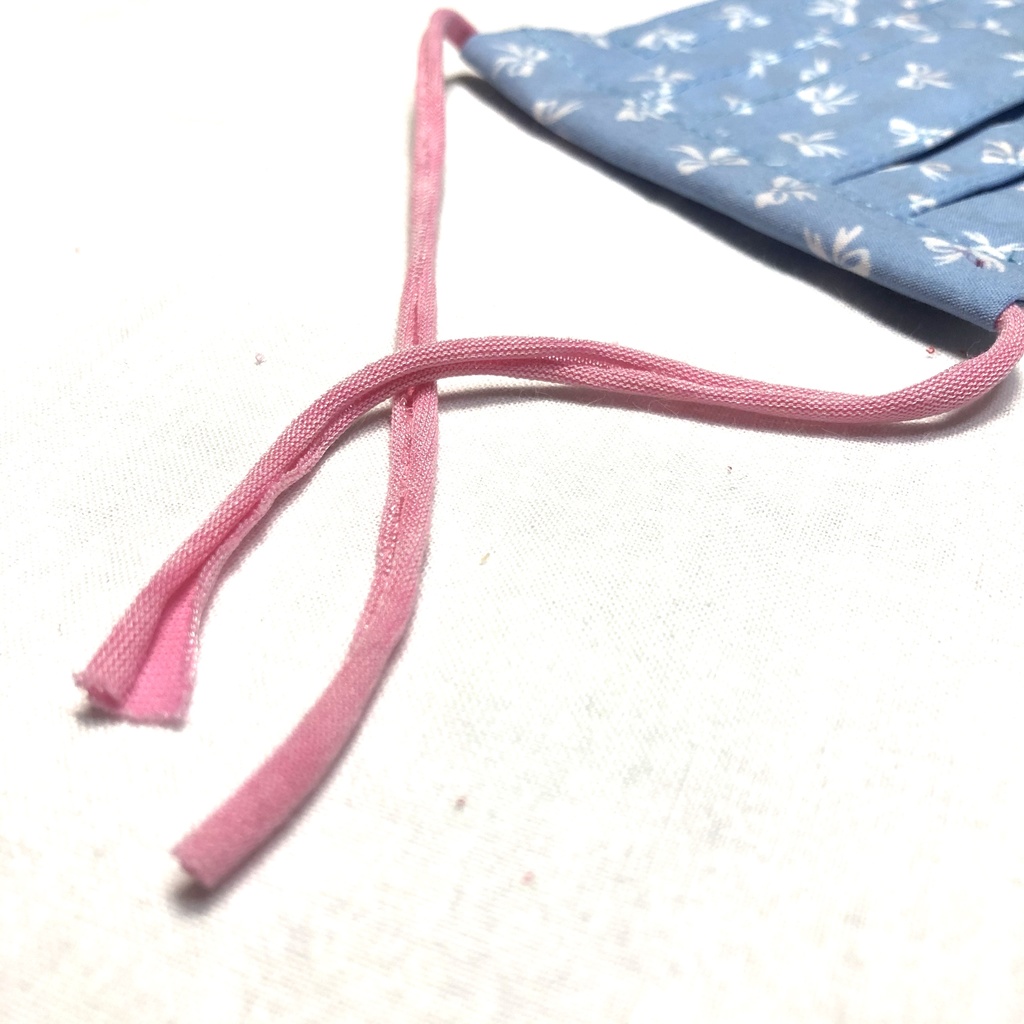 布プリーツマスク(小さめ)M/水色×白リボン