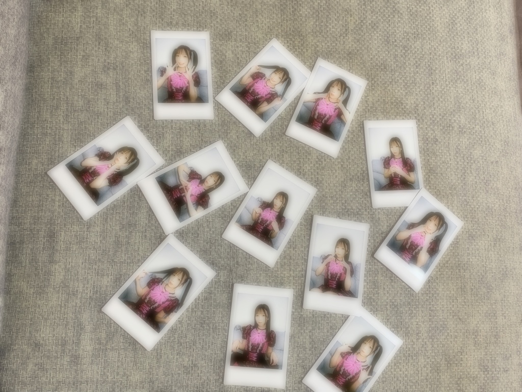 【お一人様2つまで  5セット販売  】新衣装チェキ　1セット2枚入り　メッセージ付き