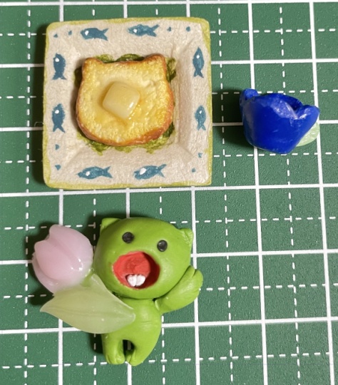 『おたけびの朝』ミニチュア食品